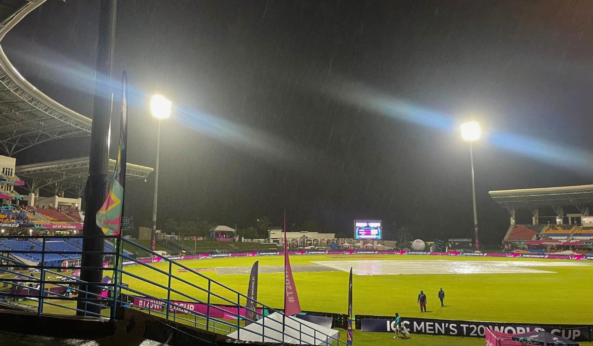 photo: rain at stadium during Aus vs Bang ICC t20 world cup 